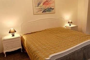 Alpha Hotel Garni Hamburg Ngoại thất bức ảnh
