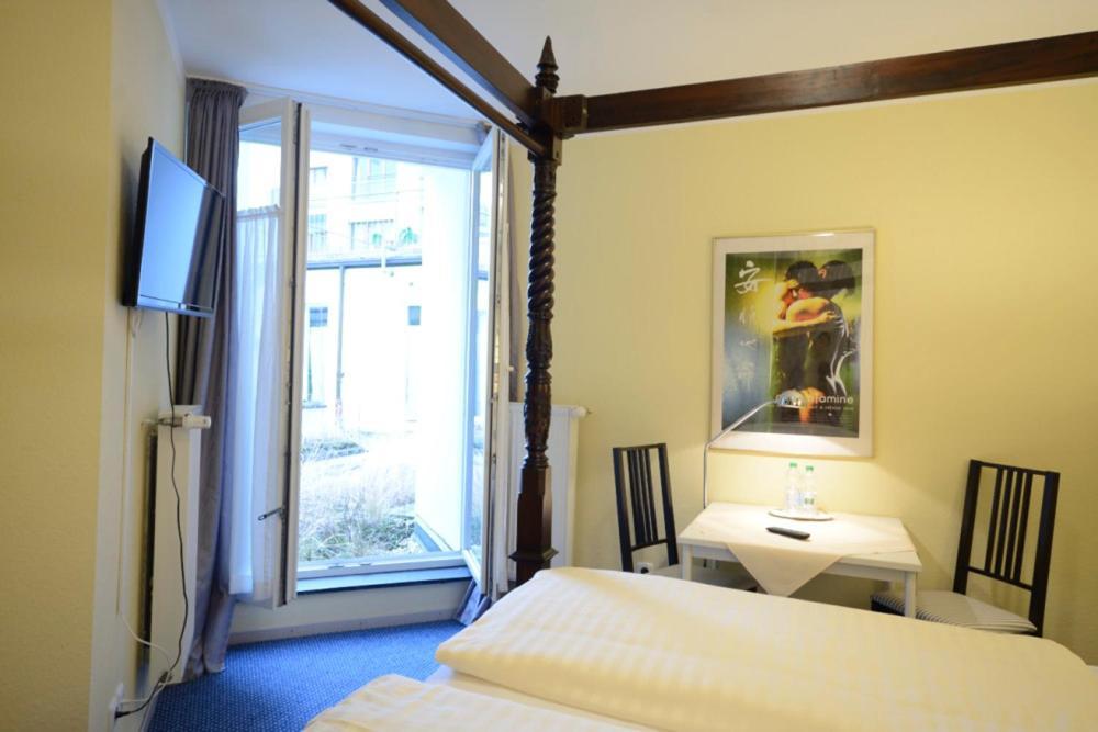 Alpha Hotel Garni Hamburg Ngoại thất bức ảnh
